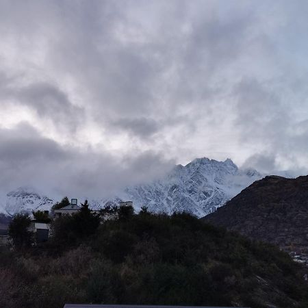 Alpine Village Views Квинстаун Экстерьер фото